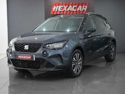 Cinzento Usado 2023 Seat Arona SUV | € 16.990 (Preço justo)