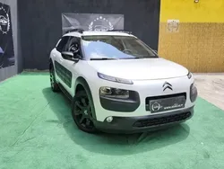 Branco pérola Usado 2015 Citroën C4 Cactus Feel Citadino | € 10.990 (Preço justo)