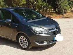 Usado 2015 Opel Meriva Monovolume | € 8.000