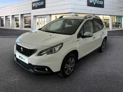 Branco Usado 2017 Peugeot 2008 Style SUV | € 10.200 (Preço justo)