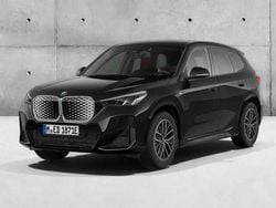 Preto sapphire metalizada Novo 2025 BMW iX1 Shadowline SUV | € 56.950 (Preço justo)