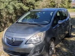 Usado 2011 Opel Meriva Monovolume | € 3.990