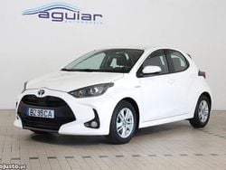 Branco Usado 2021 Toyota Yaris Hybrid Comfort Citadino | € 19.500 (Preço justo)