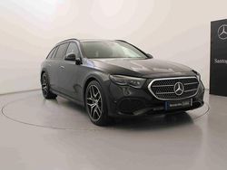 Preto Novo 2025 Mercedes E300 Carrinha | € 77.000 (Caro)
