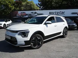 Branco Usado 2024 Kia e-Niro SUV | € 30.250 (Preço justo)