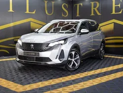 Cinzento Usado 2021 Peugeot 5008 Allure Monovolume | € 25.900 (Preço justo)