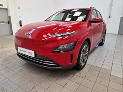 Engine red Usado 2024 Hyundai Kauai Premium SUV | € 30.990 (Preço elevado)