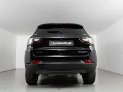 Preto Usado 2022 Jeep Compass Trailhawk SUV | € 27.480 (Preço justo)