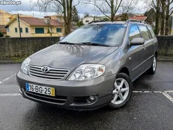 Cinza Usado 2006 Toyota Corolla Luna Carrinha | € 4.740 (Preço justo)
