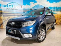 Azul Usado 2018 Dacia Sandero Stepway Citadino | € 11.300 (Preço justo)