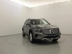 Cinzento Usado 2024 Mercedes GLB180 SUV | € 48.990