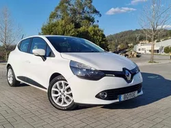 Branco Usado 2015 Renault Clio IV Sedan | € 11.500 (Caro)