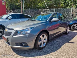 Cinza Usado 2009 Chevrolet Cruze LT Sedan | € 9.500 (Caro)