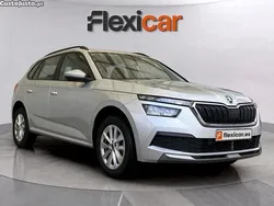 Cinza Usado 2023 Skoda Kamiq Ambition SUV | € 16.990 (Bom preço)