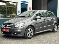 Cinza Usado 2010 Mercedes B180 Monovolume | € 11.900 (Caro)