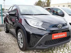 Preto Usado 2023 Toyota Aygo X-play Citadino | € 17.499 (Caro)