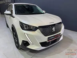 Branco Usado 2021 Peugeot 2008 SUV | € 17.790 (Bom preço)