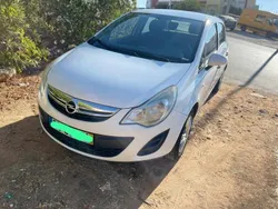 Branco Usado 2013 Opel Corsa Citadino | € 4.200 (Bom preço)