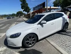 Branco Usado 2015 Volvo V40 Ocean Race Carrinha | € 18.900