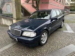 Azul Usado 1999 Mercedes C220 Carrinha | € 4.750