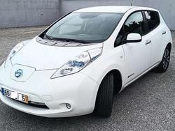 Branco Usado 2015 Nissan Leaf Tekna Citadino | € 5.500