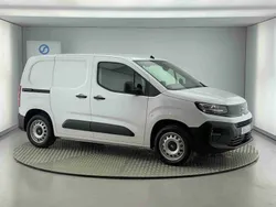 Branco Usado 2024 Opel Combo Monovolume | € 20.490 (Caro)