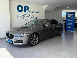 Cinzento Usado 2017 Jaguar XF Sedan | € 19.450