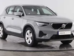 Cinzento Usado 2024 Volvo XC40 SUV | € 35.480 (Preço elevado)