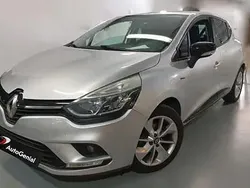 Cinza Usado 2017 Renault Clio IV LIMITED Citadino | € 12.990 (Preço elevado)