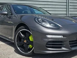 Cinza Usado 2016 Porsche Panamera S E-Hybrid Sedan | € 55.980 (Preço elevado)