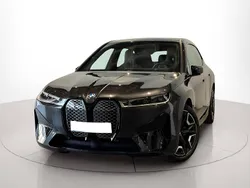 Usado 2023 BMW iX Sport Line SUV | € 70.946 (Preço elevado)