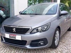 Cinzento Usado 2017 Peugeot 308 Access Carrinha | € 16.800