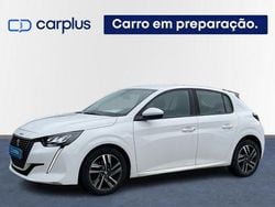 Branco Usado 2020 Peugeot 208 Allure Citadino | € 14.000 (Preço justo)