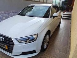 Branco Usado 2016 Audi A3 Citadino | € 10.000 (Bom preço)