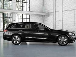 Preto Novo 2025 Mercedes C300e Carrinha | € 67.900