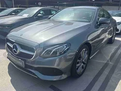 Cinzento Usado 2020 Mercedes E220 Coupé | € 49.900 (Preço justo)