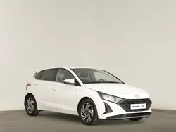 Branco Usado 2023 Hyundai i20 Comfort | € 16.990 (Preço justo)