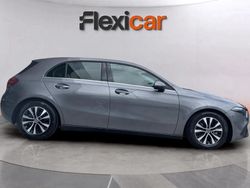 Cinza Usado 2023 Mercedes A200 Style Sedan | € 28.490 (Super Preço)