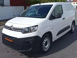 Branco Usado 2020 Citroën Berlingo Monovolume | € 13.990 (Bom preço)
