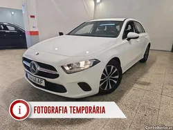 Branco Usado 2021 Mercedes A180 Style Citadino | € 26.990 (Preço justo)