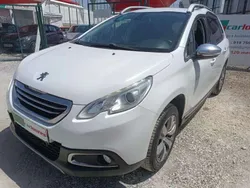 Branco Usado 2014 Peugeot 2008 Allure SUV | € 9.450 (Preço justo)