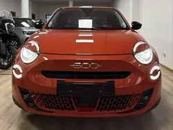 Usado 2023 Fiat 600E La Prima Sedan | € 27.990