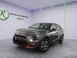 Cinza Usado 2023 Citroën e-C4 Feel Citadino | € 25.499 (Preço justo)