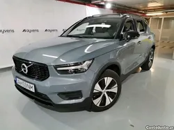 Cinza Usado 2021 Volvo XC40 R-Design SUV | € 31.200 (Bom preço)