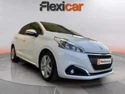 Branco Usado 2019 Peugeot 208 Allure Citadino | € 12.890 (Bom preço)