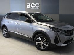 Cinza Usado 2023 Peugeot 5008 Allure Monovolume | € 27.990 (Preço justo)