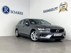 Cinza Usado 2020 Volvo V60 Momentum Carrinha | € 29.900 (Preço justo)