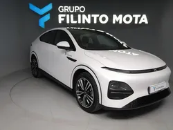 Branco Usado 2025 XPENG G6 AWD Performance SUV | € 50.490