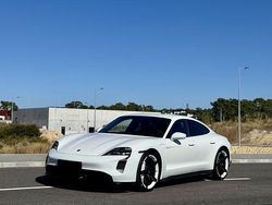 Usado 2020 Porsche Taycan Turbo Sedan | € 87.950