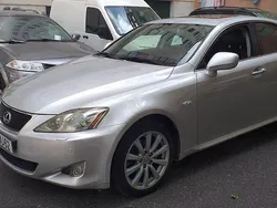 Usado 2006 Lexus IS220d Sedan | € 5.780